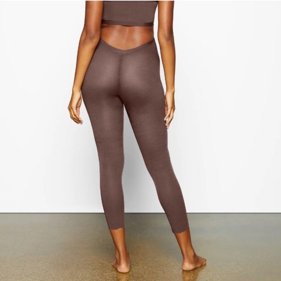 Skims Sheer Sculpt Low Back Legging Size XS Brown Cocoa - Picture 2 of 9